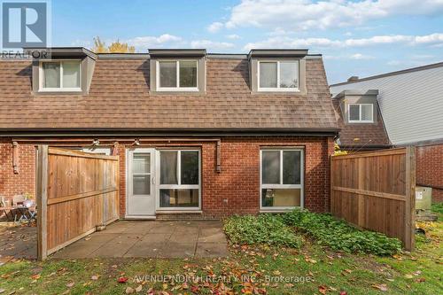 11K - 2080 OGILVIE ROAD  Ottawa, ON K1J 7N8