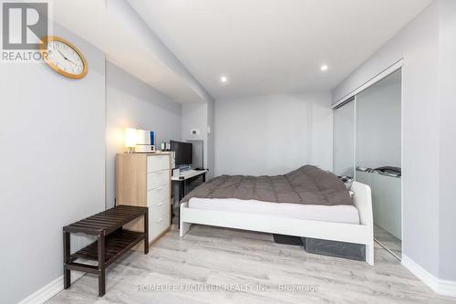 704 - 20 Baif Boulevard, Richmond Hill, ON - Indoor Photo Showing Bedroom