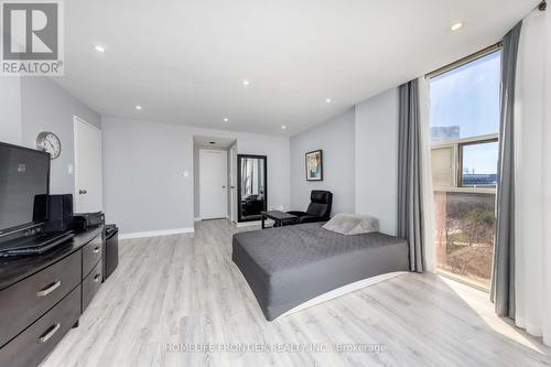 704 - 20 Baif Boulevard, Richmond Hill, ON - Indoor Photo Showing Bedroom