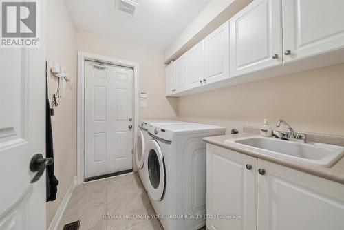 254 Meadowhawk Trail, Bradford West Gwillimbury, ON - Indoor Photo Showing Laundry Room