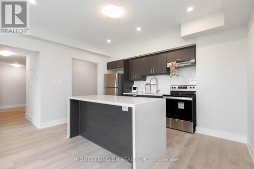 312 - 1 Chef Lane, Barrie, ON - Indoor Photo Showing Kitchen