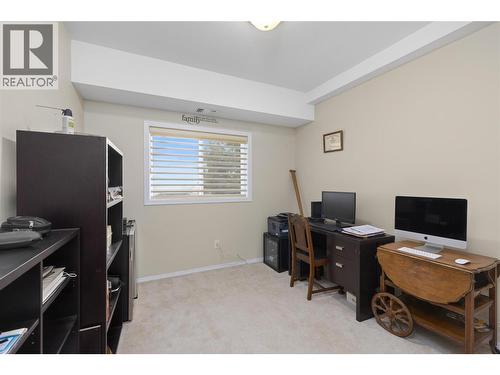 2300 Benvoulin Road Unit# 303, Kelowna, BC - Indoor Photo Showing Office
