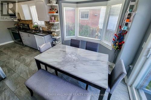 34 Marilyn Court, Hamilton, ON - Indoor Photo Showing Dining Room