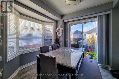 34 Marilyn Court, Hamilton, ON - Indoor Photo Showing Dining Room