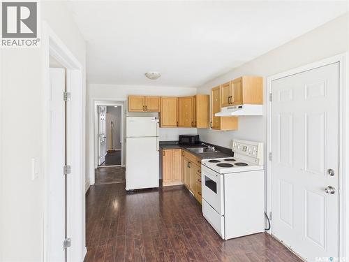 619 7Th Street E, Prince Albert, SK - Indoor Photo Showing Kitchen