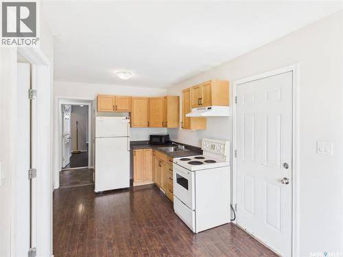 619 7Th Street E, Prince Albert, SK - Indoor Photo Showing Kitchen