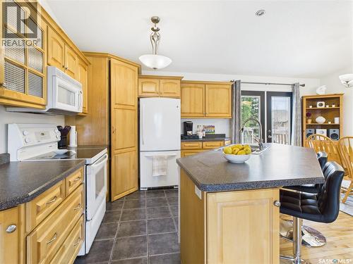 615 Casey Road, Prince Albert, SK - Indoor Photo Showing Kitchen