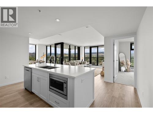 485 Groves Avenue Unit# 1201, Kelowna, BC - Indoor Photo Showing Kitchen With Double Sink