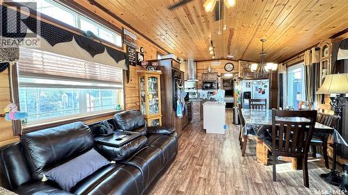 507 Rv Drive, Loreburn Rm No. 254, SK - Indoor Photo Showing Dining Room