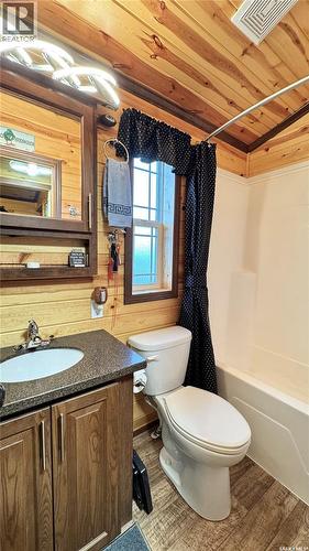507 Rv Drive, Loreburn Rm No. 254, SK - Indoor Photo Showing Bathroom