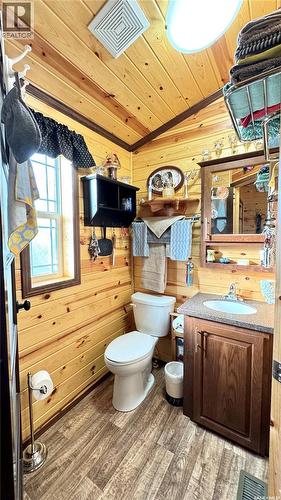 507 Rv Drive, Loreburn Rm No. 254, SK - Indoor Photo Showing Bathroom