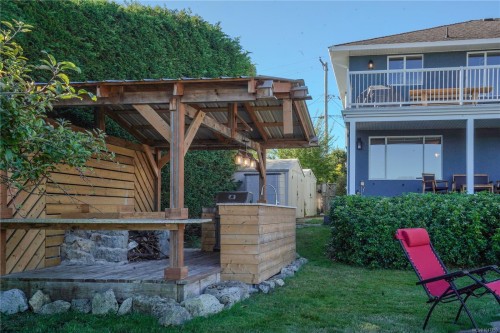 230 Portsmouth Dr, Colwood, BC 