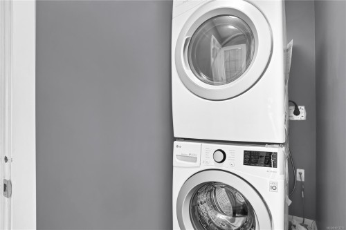 230 Portsmouth Dr, Colwood, BC 