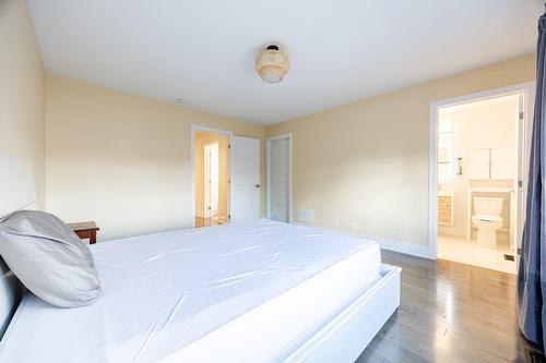 Chambre à coucher principale - 5808 Rue Alphonse, Brossard, QC - Indoor Photo Showing Bedroom