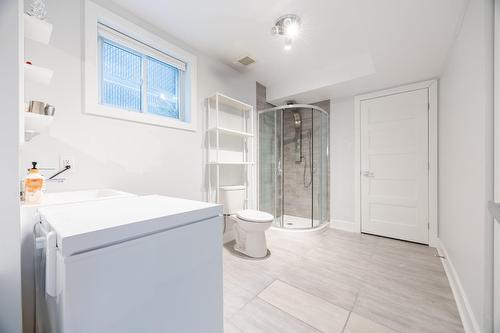 Salle de bains - 5808 Rue Alphonse, Brossard, QC - Indoor Photo Showing Laundry Room