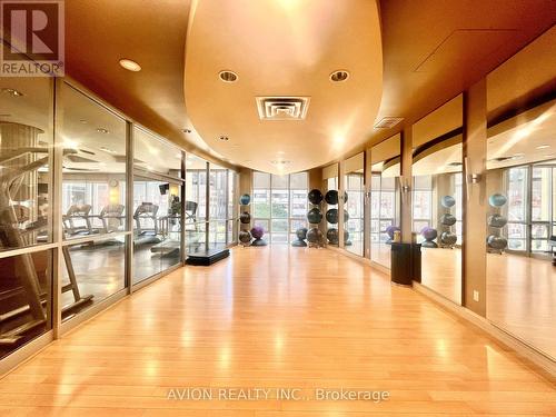 2610 - 761 Bay Street, Toronto, ON - Indoor