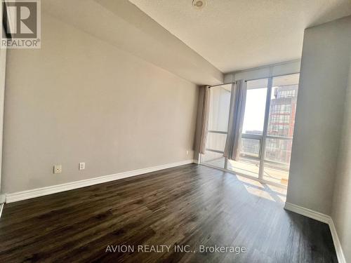 2610 - 761 Bay Street, Toronto, ON - Indoor Photo Showing Other Room