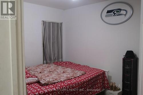 75 Keith Street, Hamilton, ON - Indoor Photo Showing Bedroom
