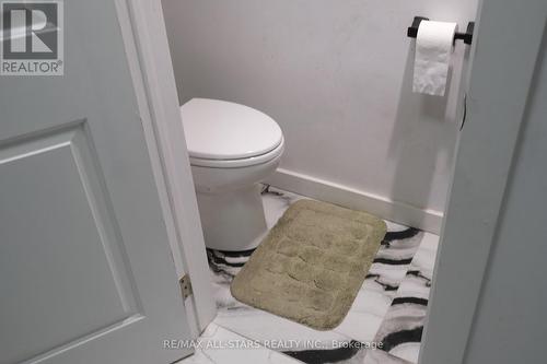 75 Keith Street, Hamilton, ON - Indoor Photo Showing Bathroom