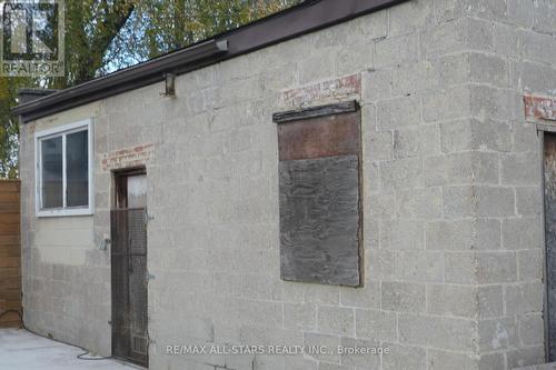 75 Keith Street, Hamilton, ON - Outdoor