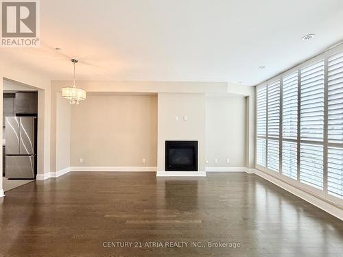 110 Little Creek Road, Mississauga, ON - Indoor With Fireplace