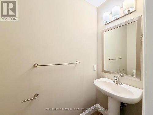110 Little Creek Road, Mississauga, ON - Indoor Photo Showing Bathroom