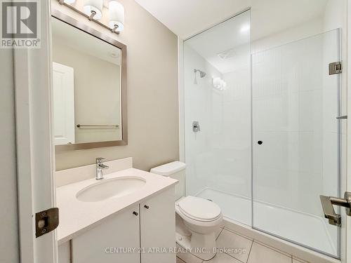 110 Little Creek Road, Mississauga, ON - Indoor Photo Showing Bathroom