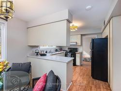 Large eat-in kitchen. - 