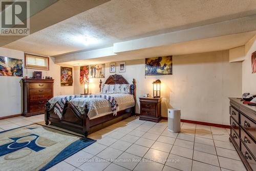 31 Ryde Road, Guelph (Willow West/Sugarbush/West Acres), ON - Indoor Photo Showing Bedroom