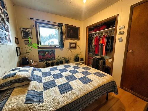 86 Front Street, Nipigon, ON - Indoor Photo Showing Bedroom