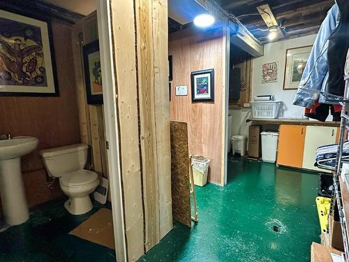 86 Front Street, Nipigon, ON - Indoor Photo Showing Bathroom