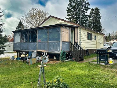 86 Front Street, Nipigon, ON - Outdoor With Deck Patio Veranda
