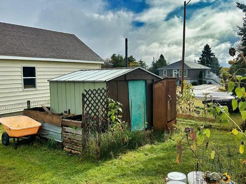 86 Front Street, Nipigon, ON - Outdoor