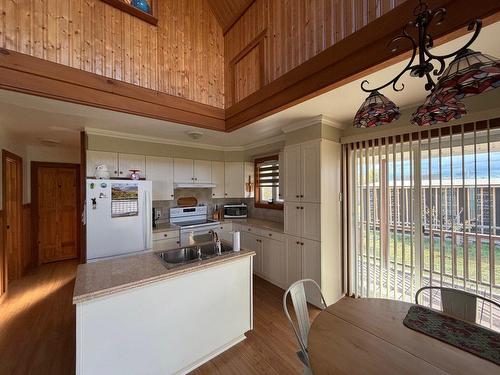 Kitchen - 40 7E Avenue E., Paspébiac, QC - Indoor Photo Showing Kitchen With Double Sink