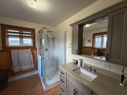Bathroom - 40 7E Avenue E., Paspébiac, QC - Indoor Photo Showing Bathroom