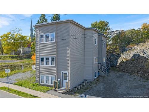 77 Exmouth ST  Saint John, NB E2L 3R9