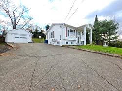 219 Victoria ST  Grand Falls, NB E3Z 3C3