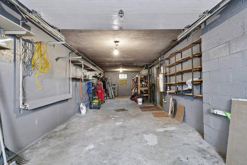 Garage - 5890Z Rue Chauveau, Montréal (Mercier/Hochelaga-Maisonneuve), QC - Indoor Photo Showing Garage