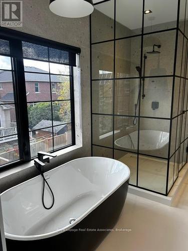 Primary Bath - 1006 Garrard Avenue, Mississauga, ON - Indoor Photo Showing Other Room