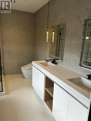 Primary Bath - 1006 Garrard Avenue, Mississauga, ON - Indoor Photo Showing Bathroom