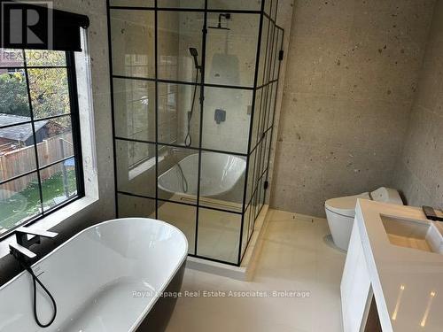 Primary Bath - 1006 Garrard Avenue, Mississauga, ON - Indoor