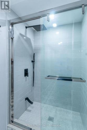 4 - 141 Ripley Court, Oakville, ON - Indoor Photo Showing Bathroom