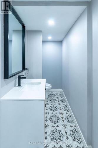 4 - 141 Ripley Court, Oakville, ON - Indoor