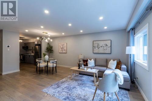 4 - 141 Ripley Court, Oakville, ON - Indoor Photo Showing Living Room