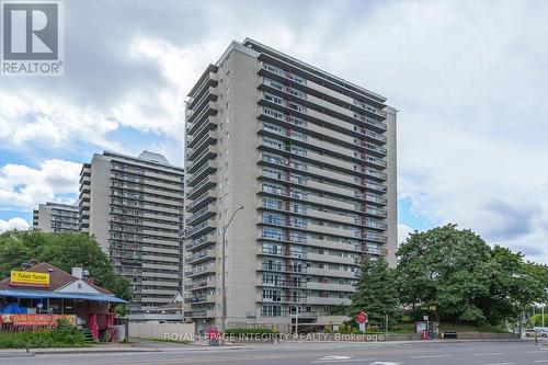 109 - 158A MCARTHUR AVENUE  Ottawa, ON K1L 7E7