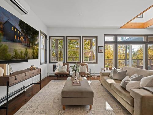 6880 Quinpool Road, Halifax, NS 