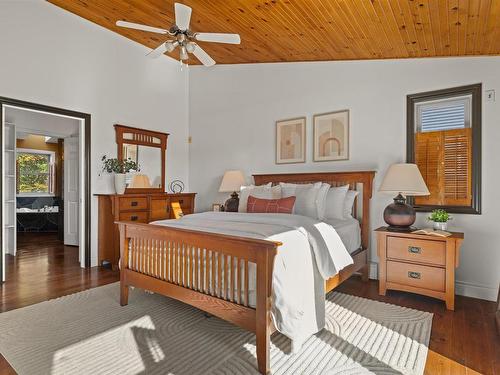 6880 Quinpool Road, Halifax, NS 