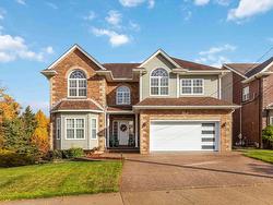 52 Freshwater Trail  Dartmouth, NS B2W 0A5