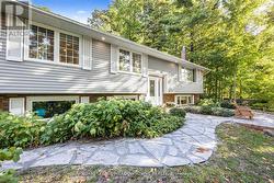 106 CAMPBELL AVENUE E  Milton, ON L0P 1B0