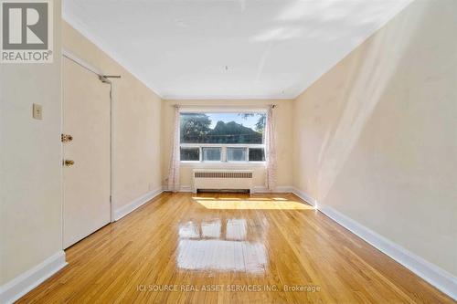 2 - 116 Eastwood Road, Toronto, ON 